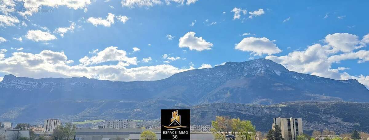 Appartement à LE PONT-DE-CLAIX