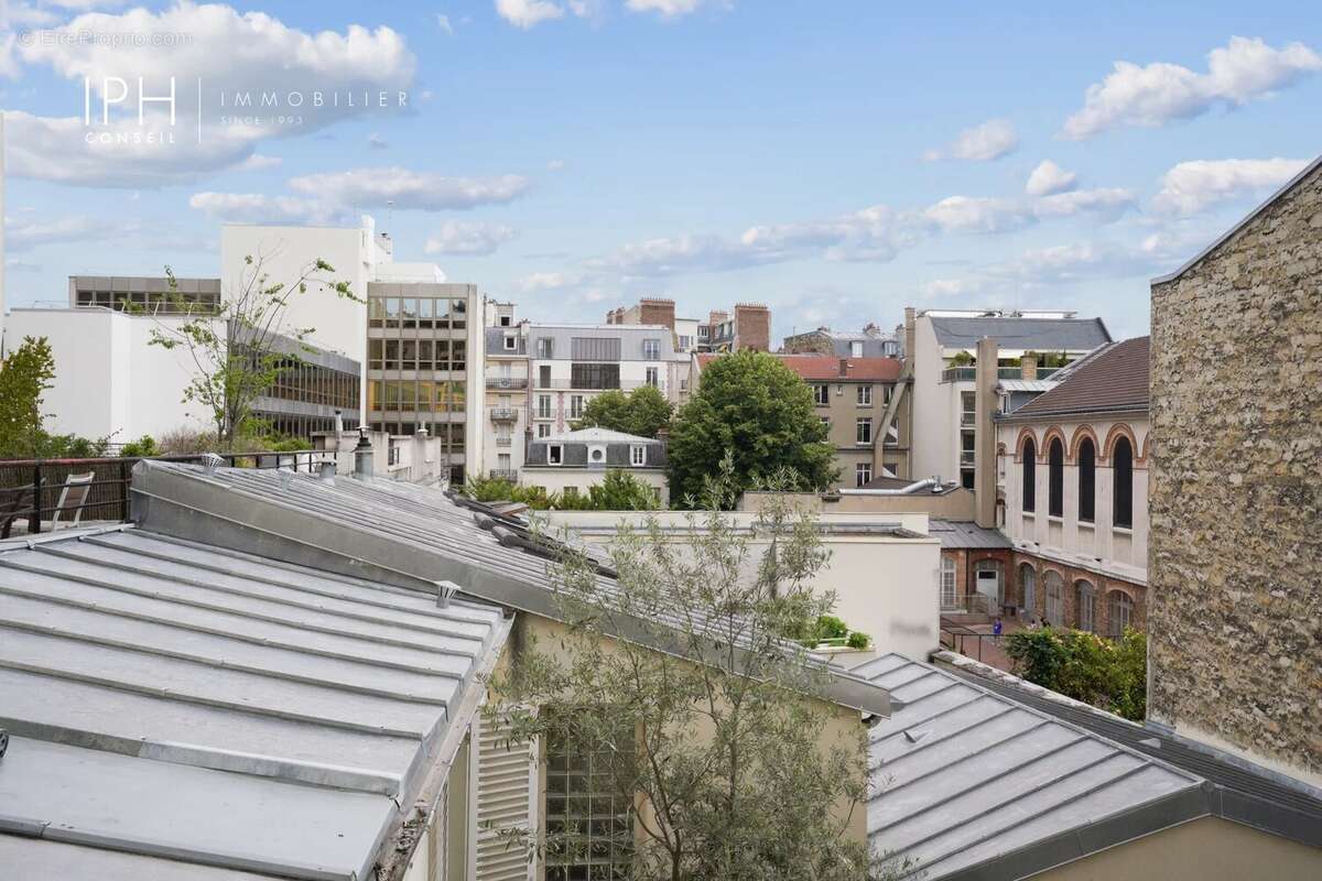 Appartement à NEUILLY-SUR-SEINE