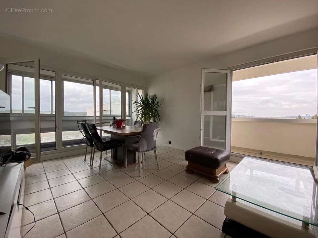 Appartement à PLAISIR