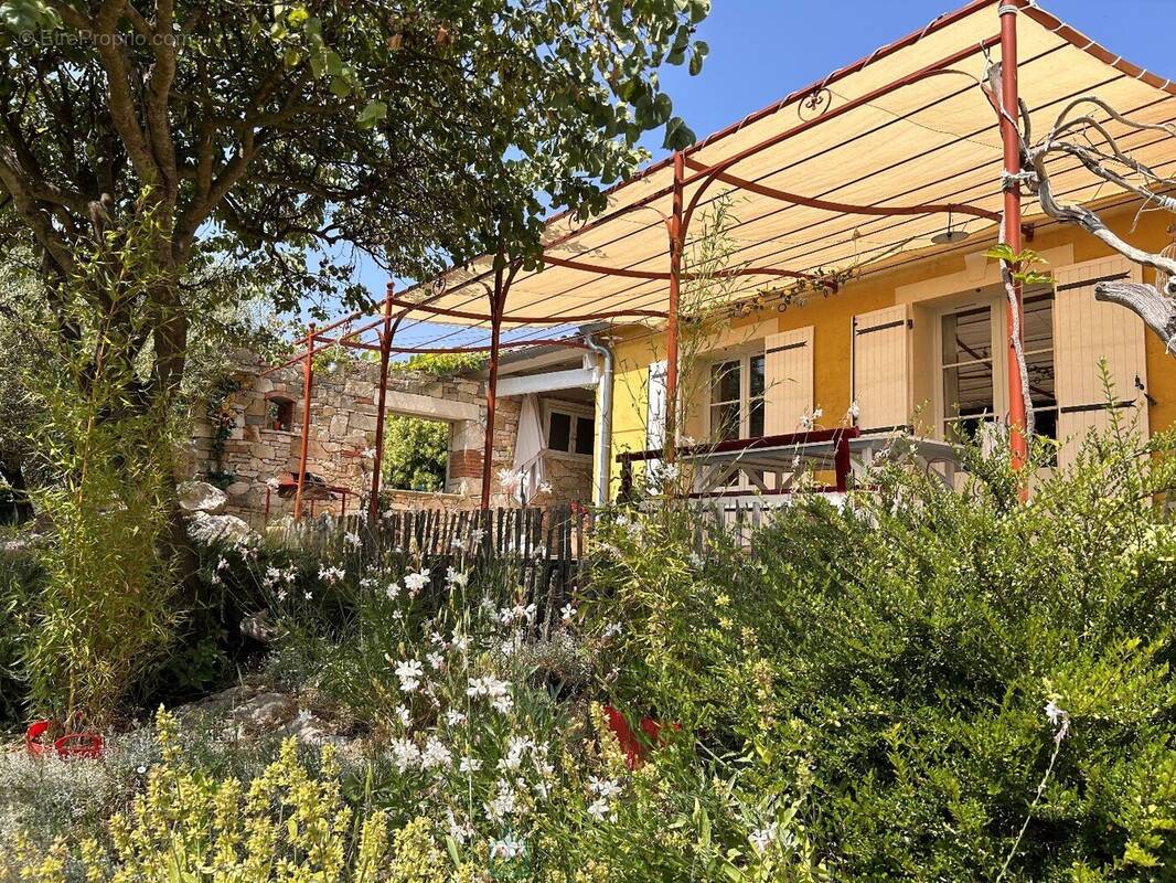 Maison à GOUDARGUES