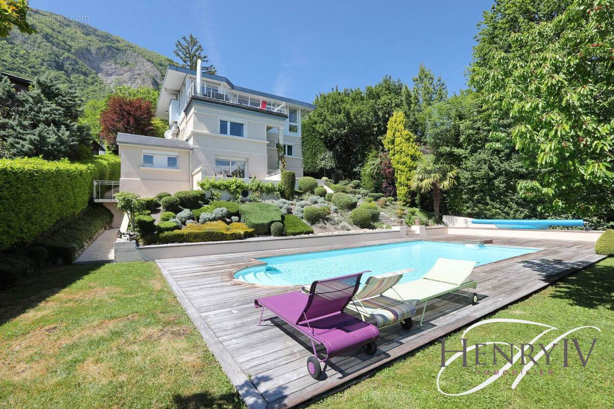 Maison à LA TRONCHE