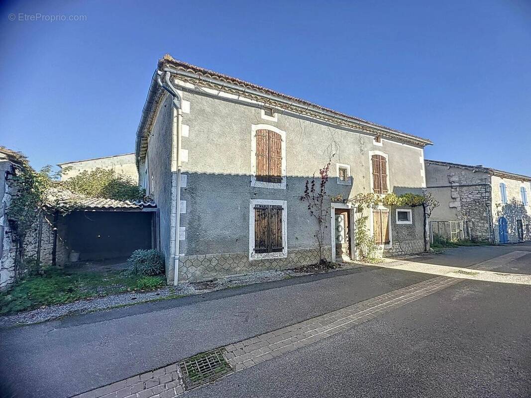 Photo 1 - Maison à BAGAT-EN-QUERCY
