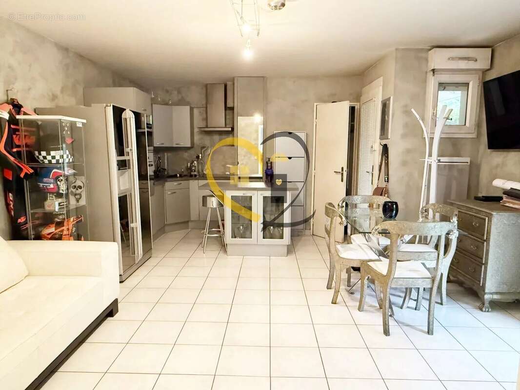 Appartement à VILLIERS-SUR-MARNE