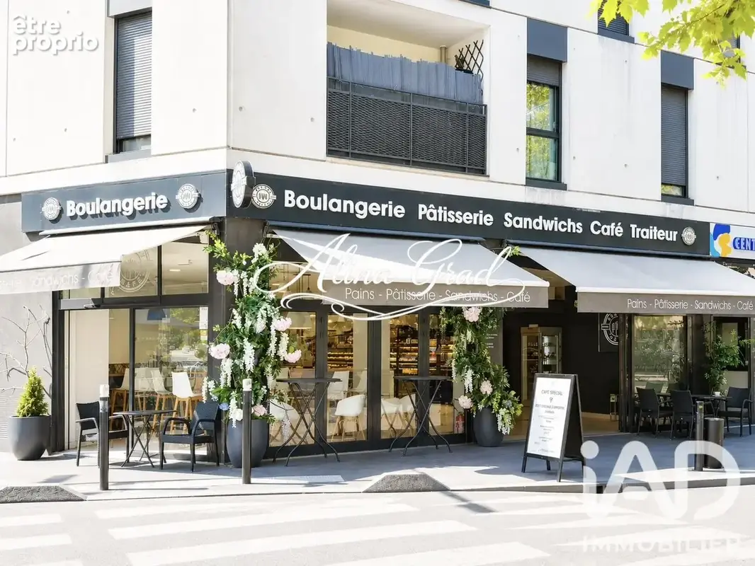 Photo 1 - Commerce à MONTREUIL