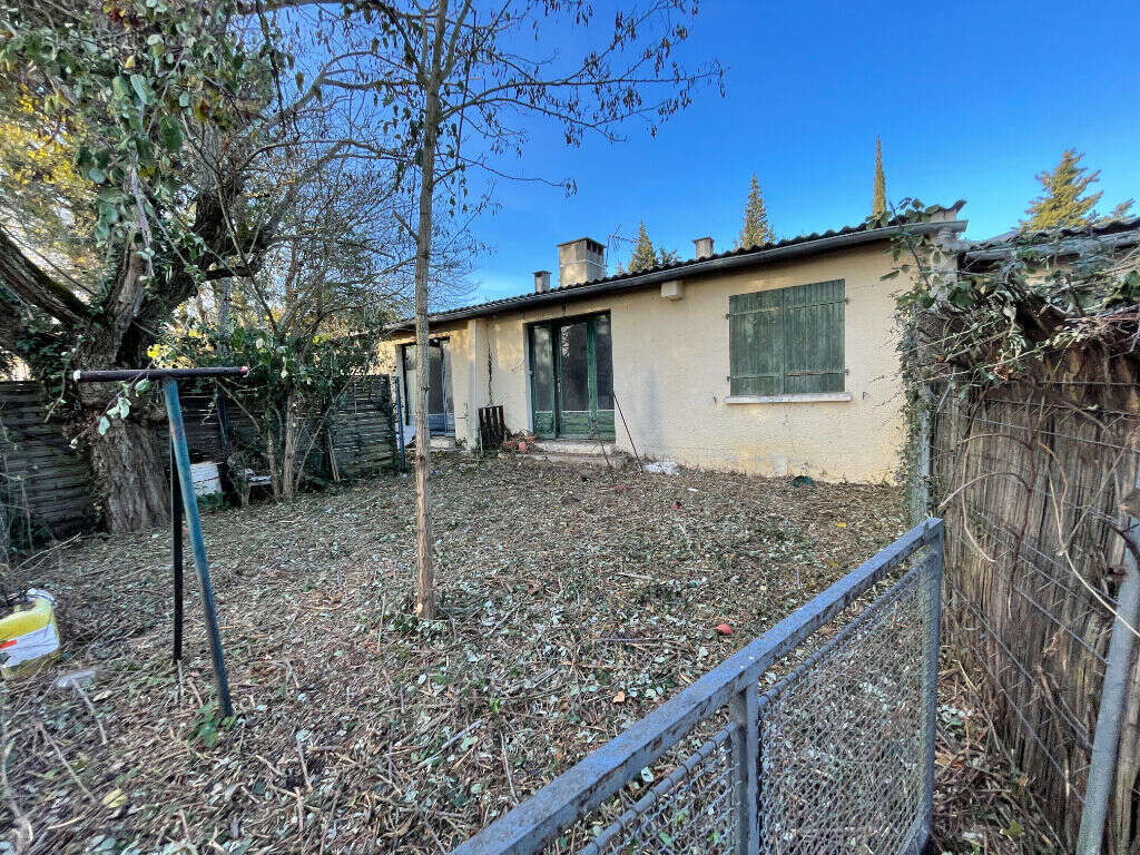 Appartement à PEZENS