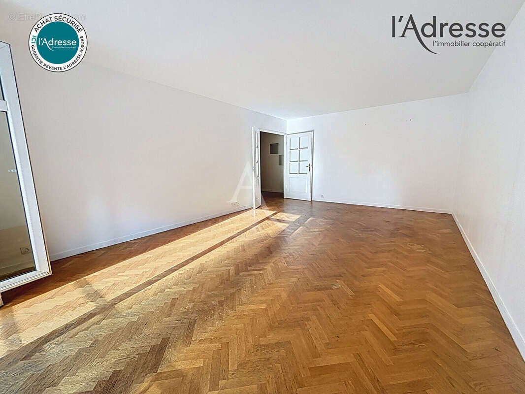 Appartement à SURESNES