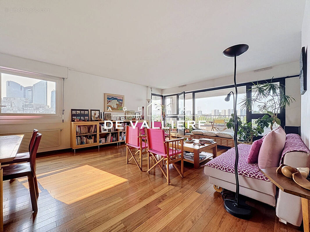 Appartement à NANTERRE