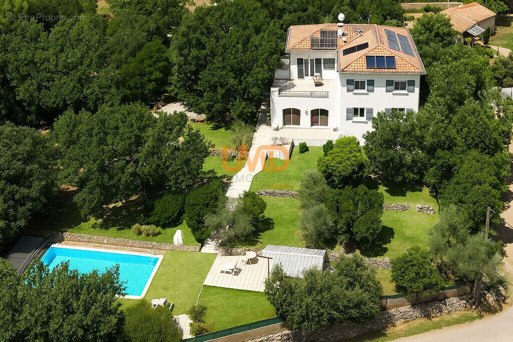 Maison à SAINT-MAXIMIN-LA-SAINTE-BAUME