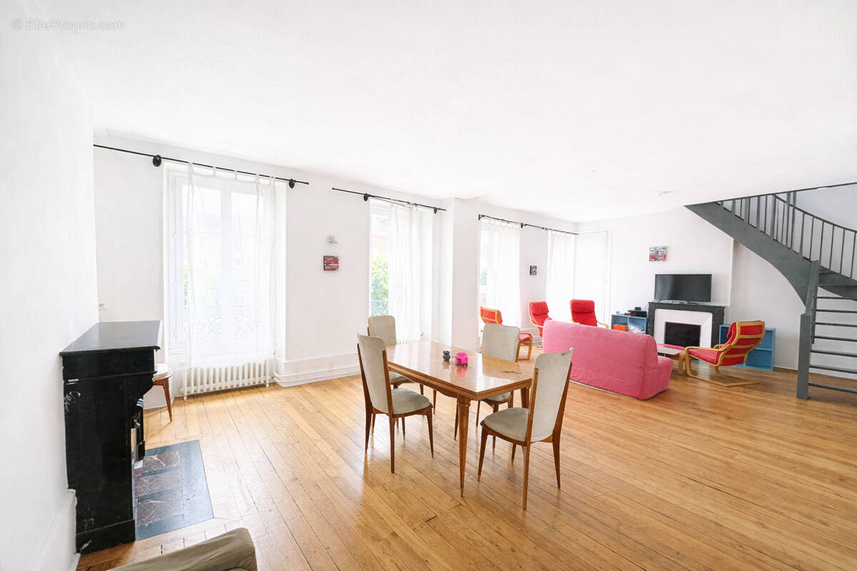 Appartement à MOULINS