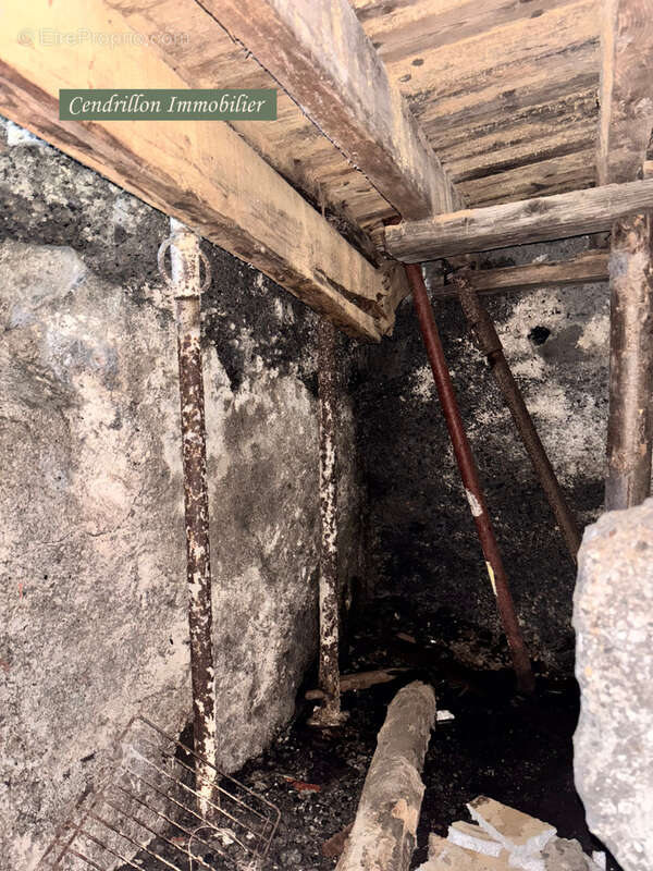 Maison à BOSMOREAU-LES-MINES