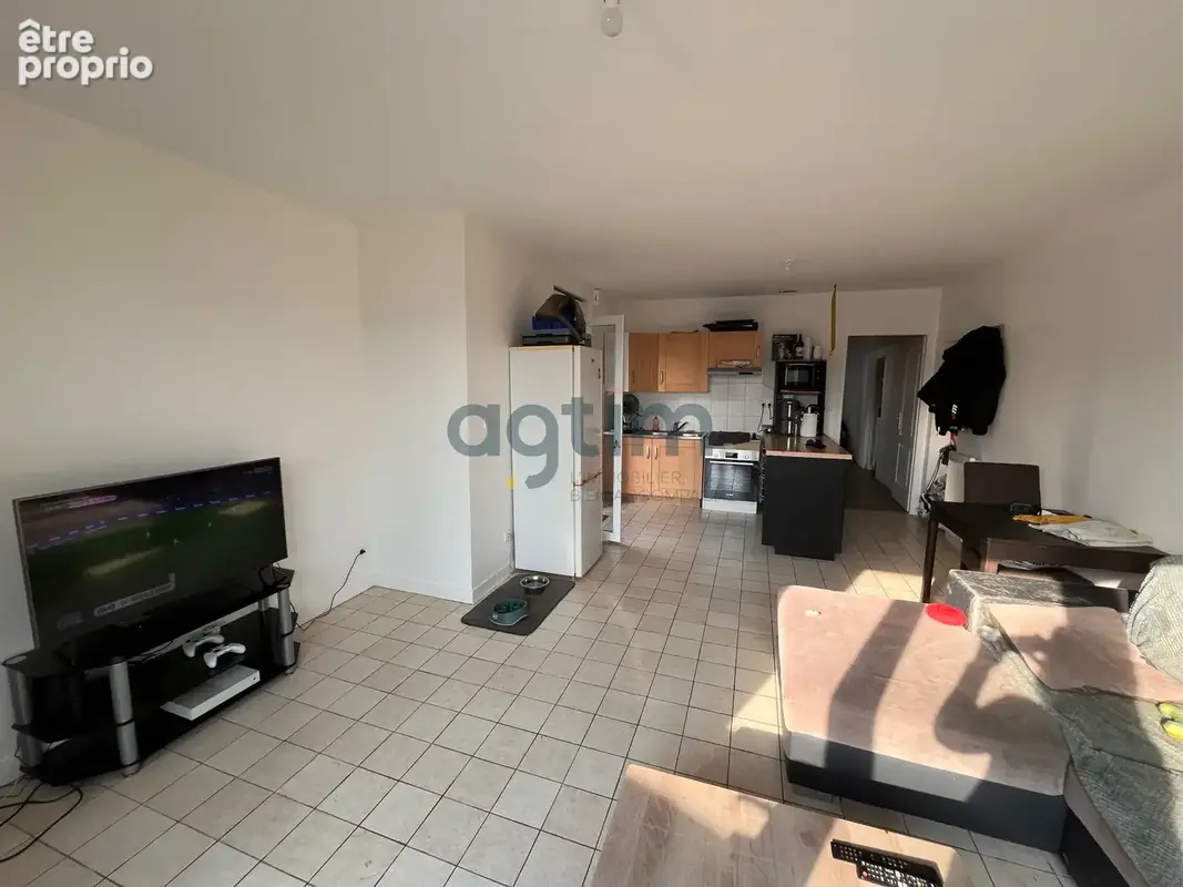 Nieul-le-Dolent   Ensemble immobilier composé de deux logements. - photo 2