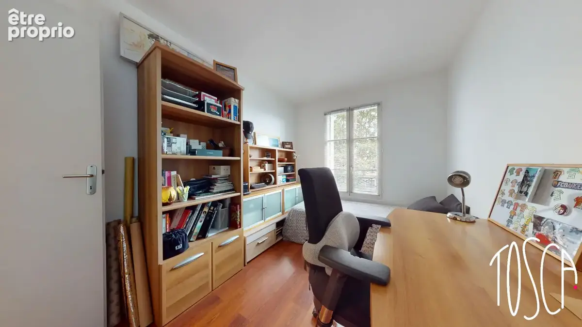 En exclusivite  a thiais  - quartier apollonia - 4 pieces - 82m2 - parking - box - deux balcons - proche commerces - photo 14