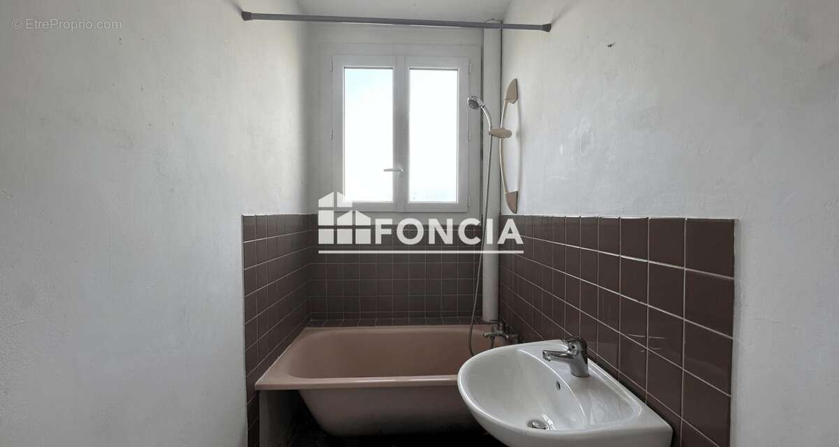 Exclusivité ! t2 de 43m² libre / idéal 1ére achat ou investissseur / dreux le murger / axe rapide rn12 / écoles et commerces sur - photo 4