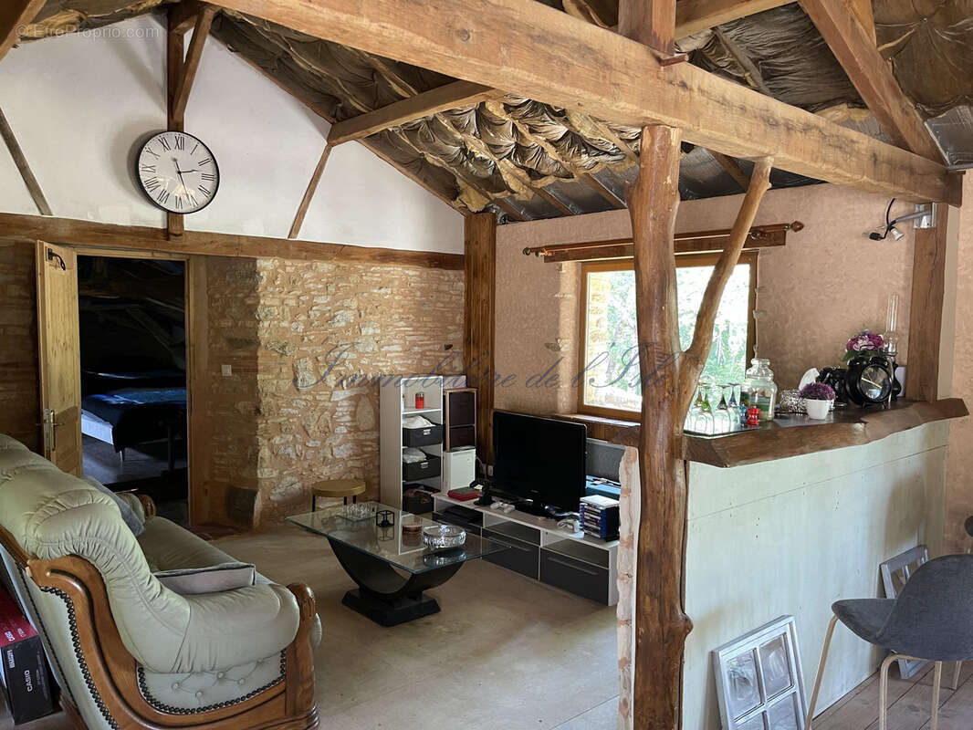 Maison à BROUCHAUD