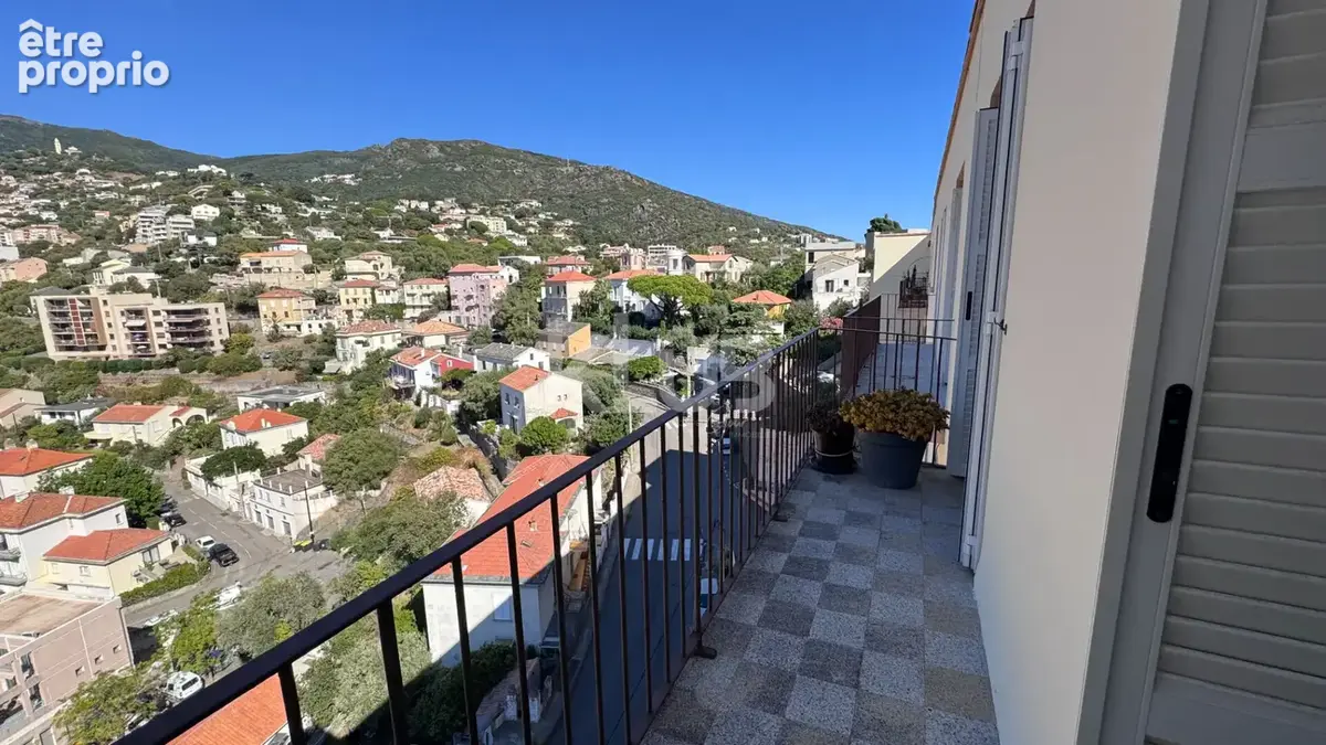 Appartement Bastia 3 pièce(s) 83.69 m2 - photo 2