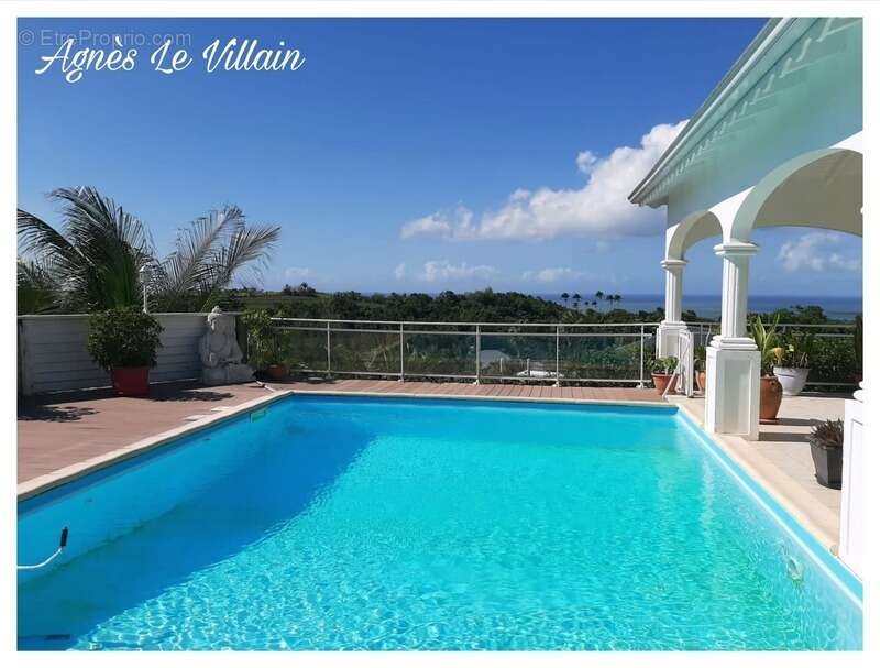 Maison à SAINTE-ROSE