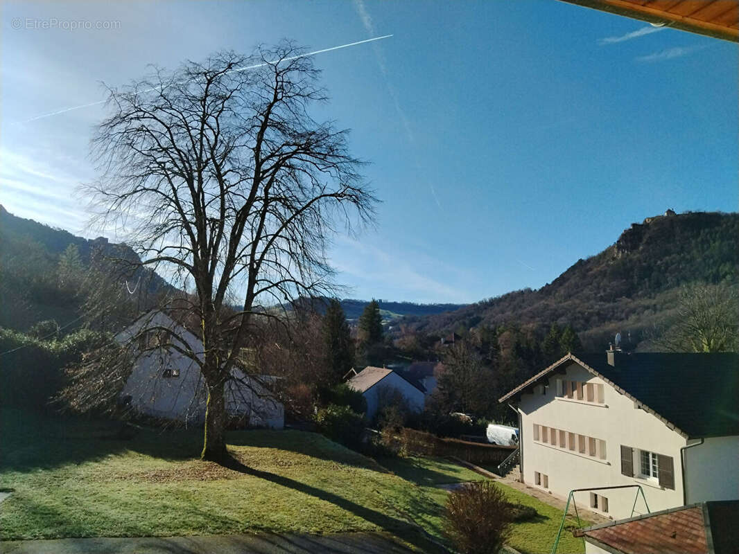 Appartement à SALINS-LES-BAINS