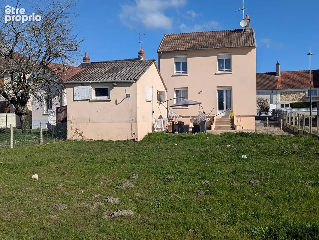 Maison rénovée de 75 m² vendue louée (900 /mois) - photo 9