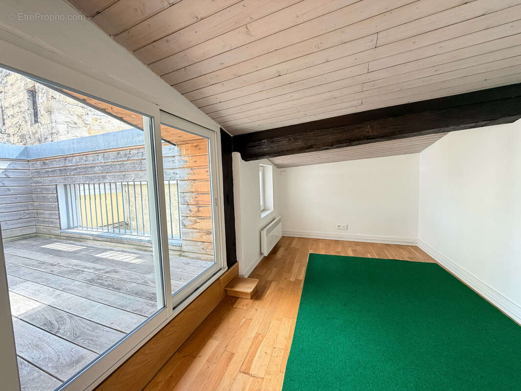 3 pièces avec terrasse- Quartier Saint Michel - photo 10