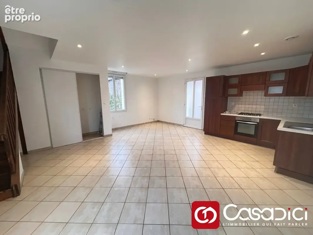Appartement 3 pièces 60 m² à vendre à Decize (58300) - photo 1