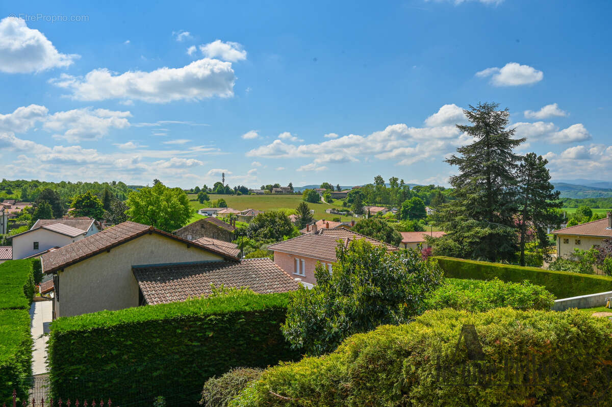 Maison à COMMUNAY