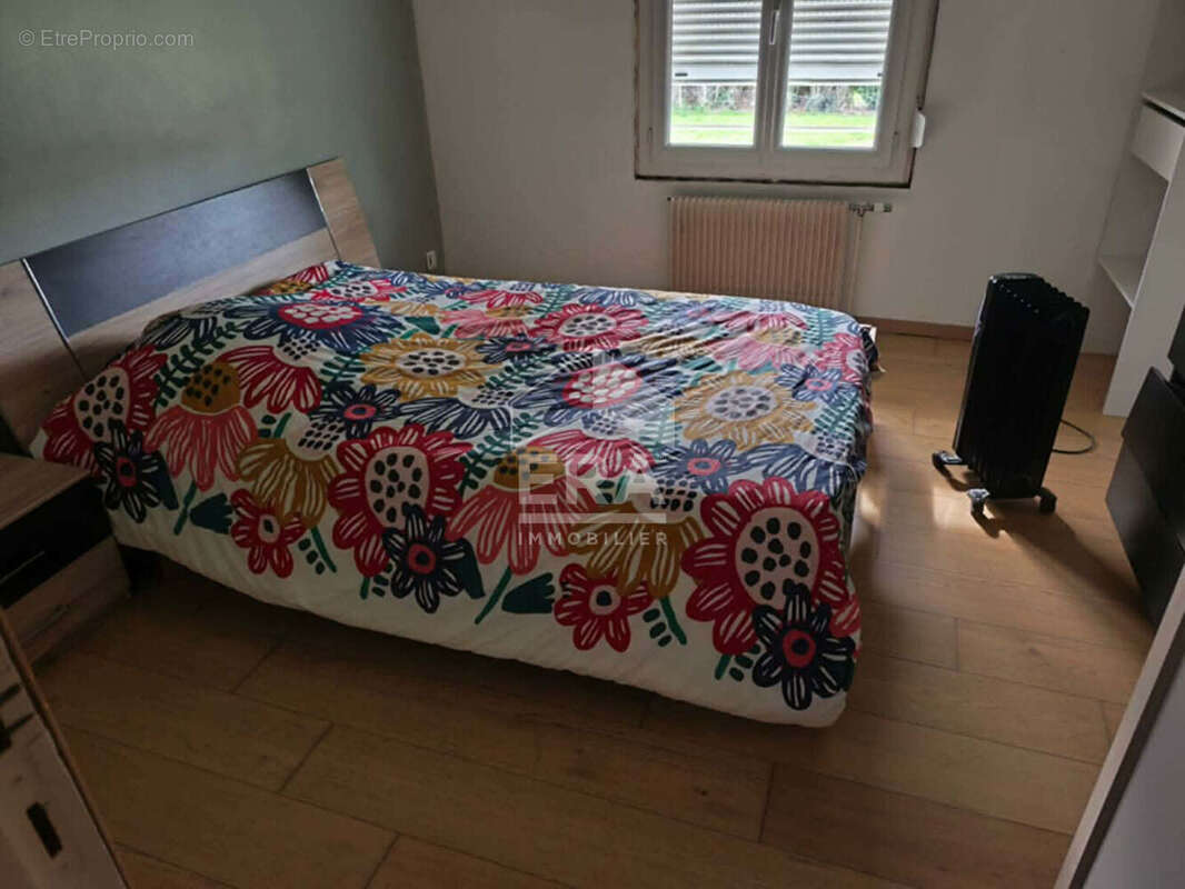 Maison à COUCY-LE-CHATEAU-AUFFRIQUE