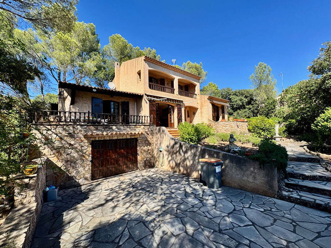 Maison à SAINT-RAPHAEL