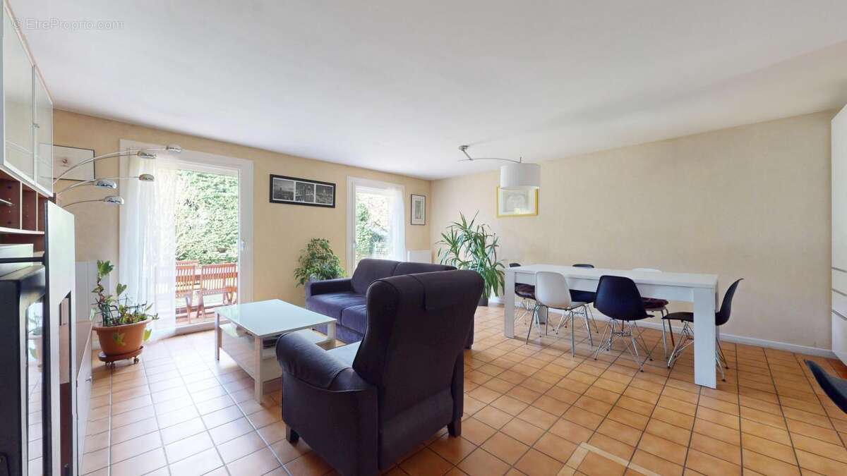 Maison à RILLIEUX-LA-PAPE