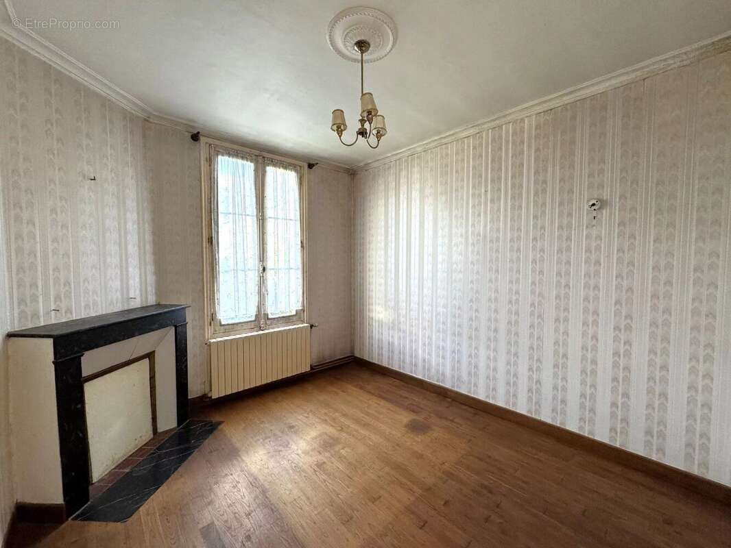 Maison à MARGNY-LES-COMPIEGNE