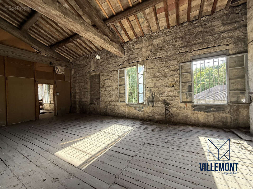 Etage bâtiment 1 plateau 288m² - Maison à SOMMIERES