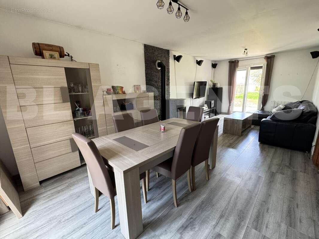 IMG_2001 - Maison à CREPY-EN-VALOIS