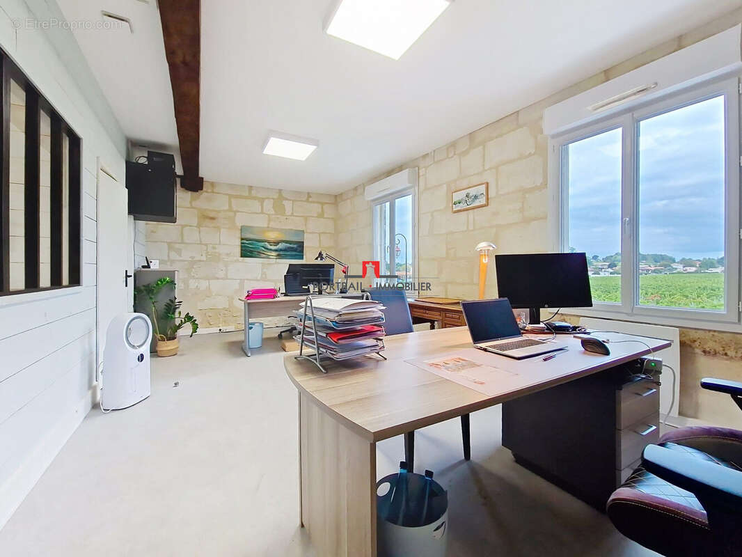 Commerce à CADILLAC-EN-FRONSADAIS