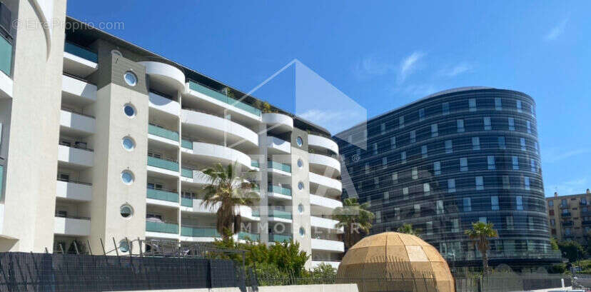 Appartement à MARSEILLE-4E