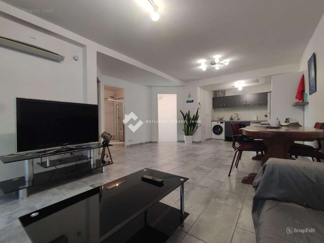 Appartement 69 m² à Fleury  - photo 3
