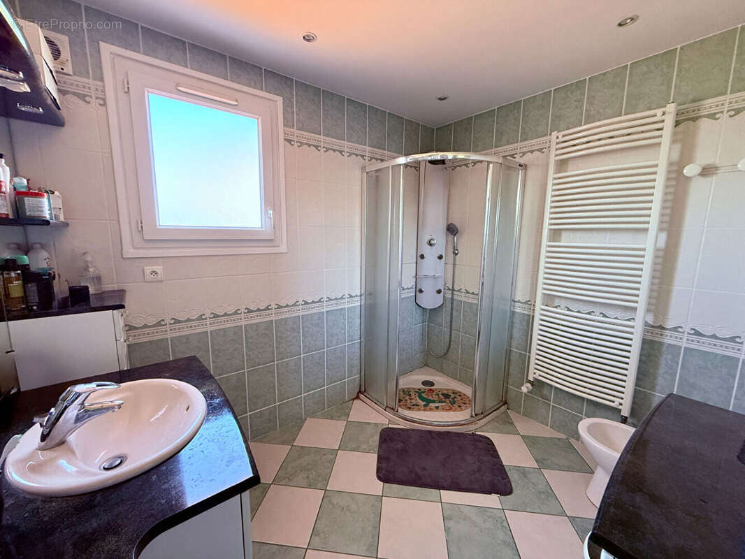 Grande Maison Familiale Lusigny 8 pièce(s) 306.57 m² - photo 9