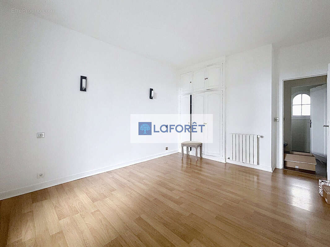 Maison à SARTROUVILLE