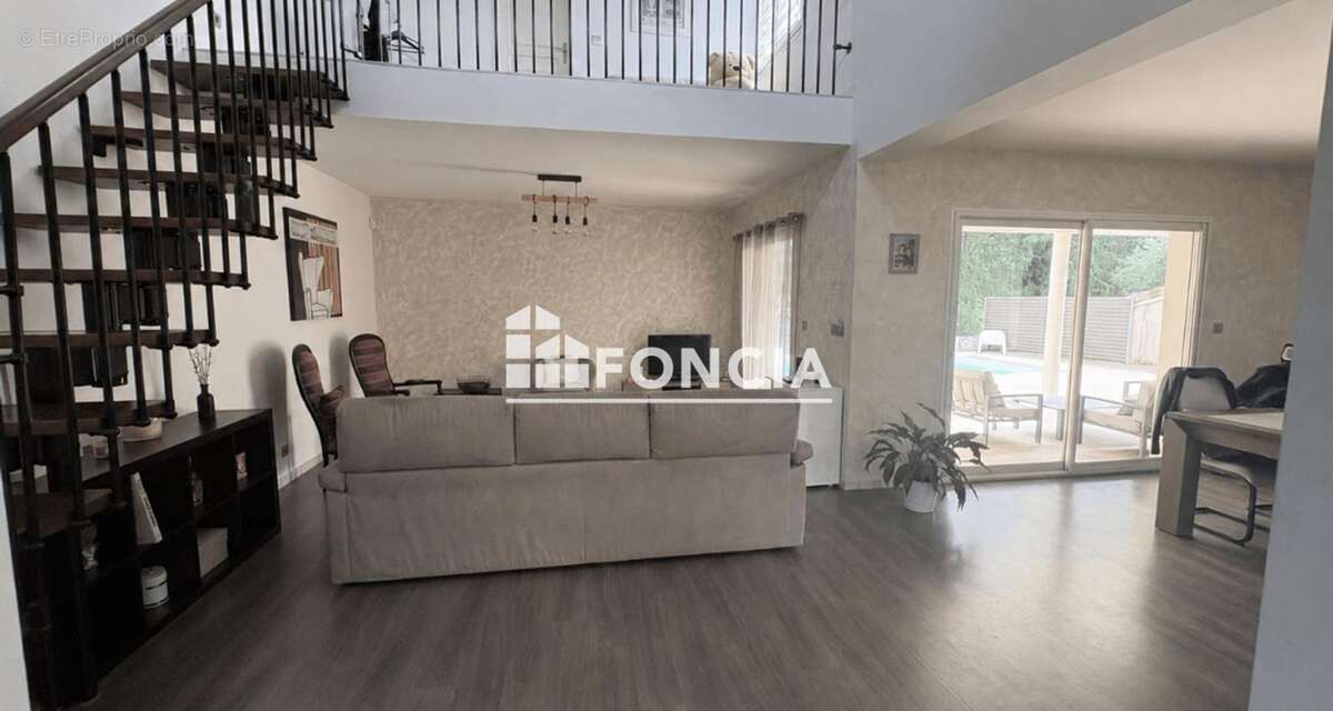 Maison à RAMONVILLE-SAINT-AGNE