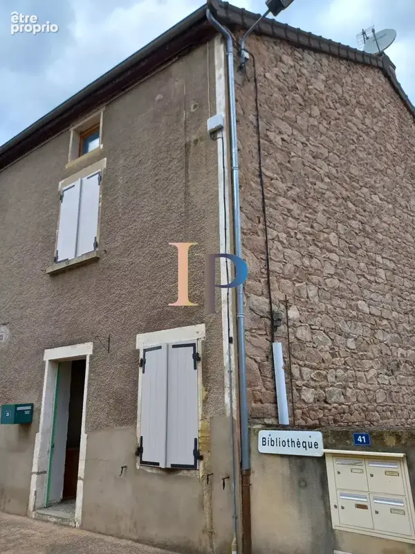 Appartement à GIBLES