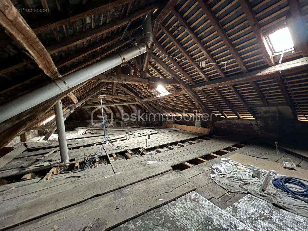 Maison à SAINT-BRIS-LE-VINEUX