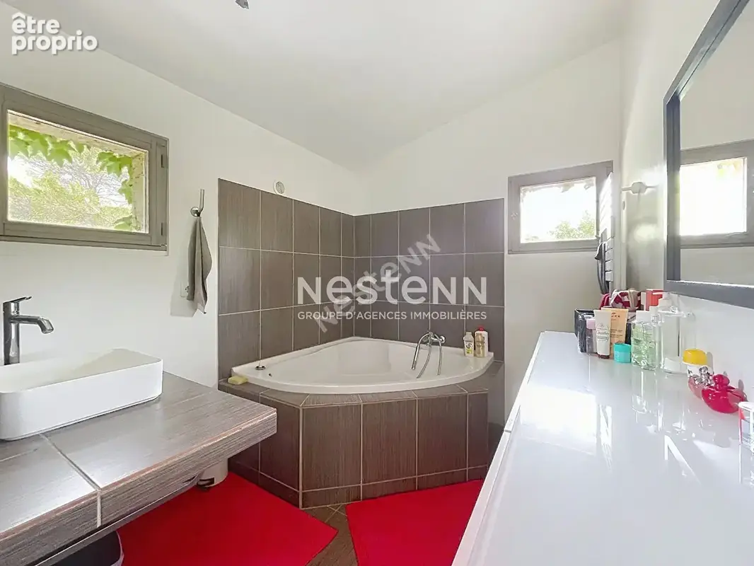 PUGET - Maison de charme avec piscine - photo 12