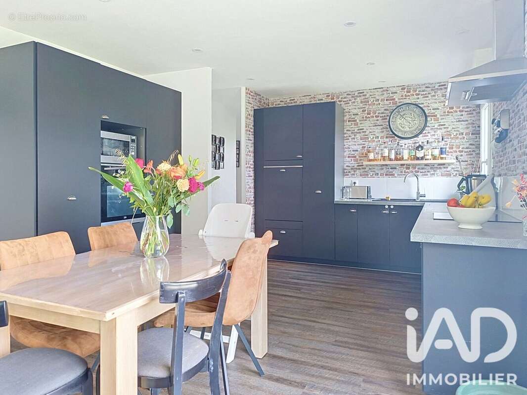 Maison 140 m² à Le Foeil  - photo 5