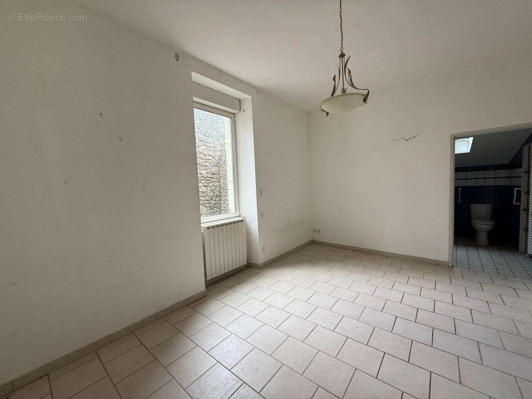 Maison à VALLON-PONT-D&#039;ARC