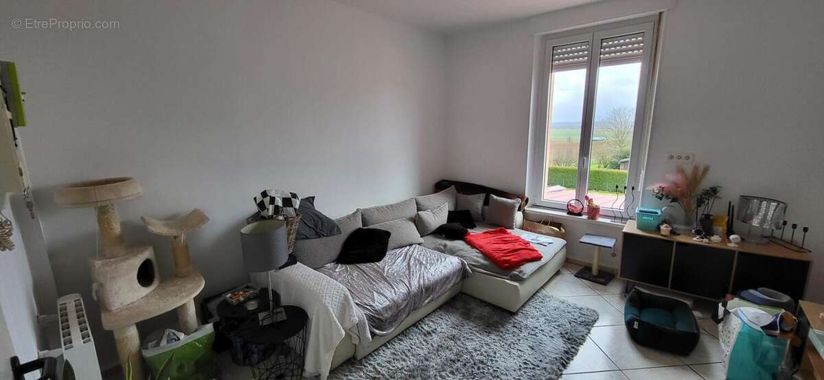 Immeuble complet - 3 appartements - places parking - photo 7