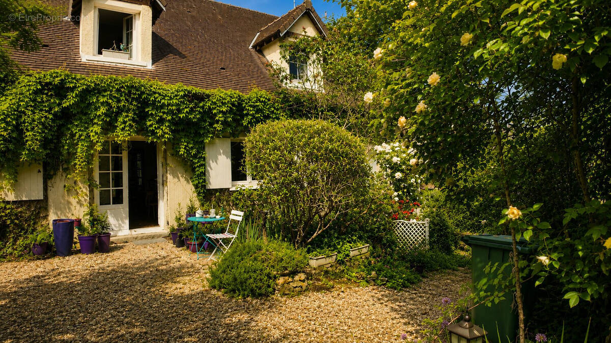 Maison à CLAIREFONTAINE-EN-YVELINES