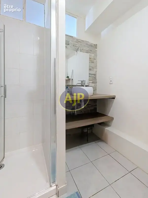 Appartement T1-Bis Indre bord de Loire 32m² - photo 5