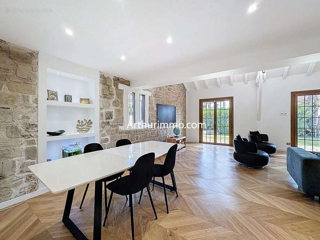 Maison à SUCY-EN-BRIE