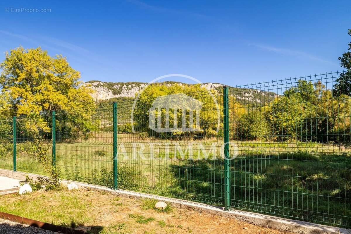 Maison 117 m² à Saint-Bauzille-De-Putois  - photo 2