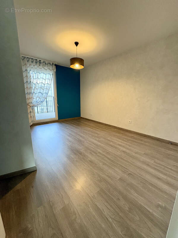 Appartement à OULLINS