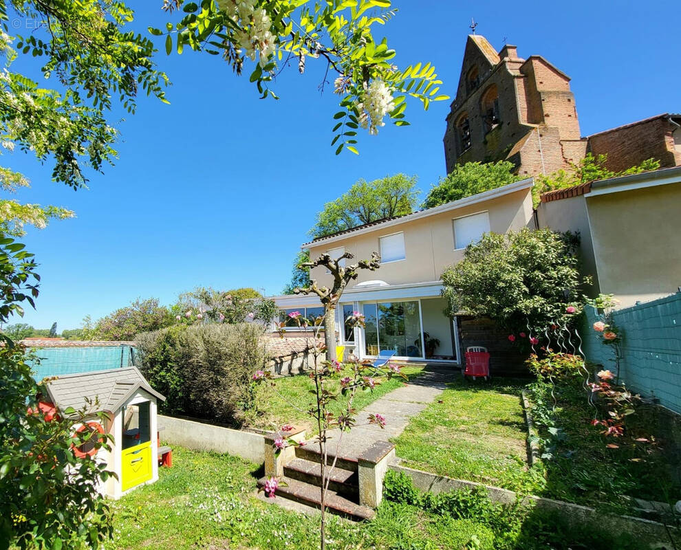 Maison à CORNEBARRIEU