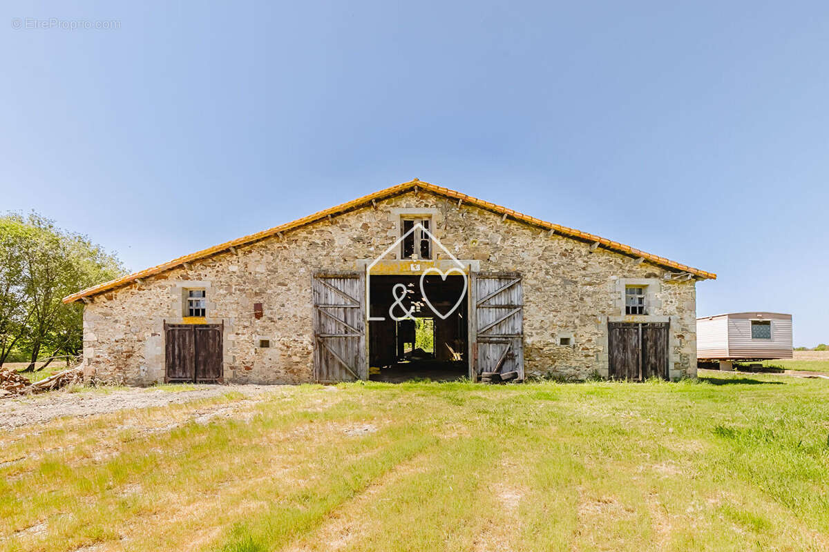 Maison à DOMPIERRE-SUR-YON